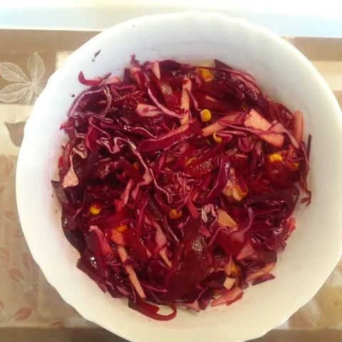 zimska crvena salata