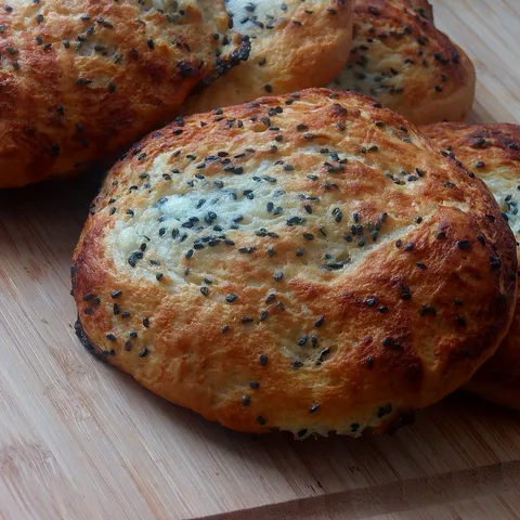 MARAŞ ÇÖREĞİ/turske lepinje s jogurtom