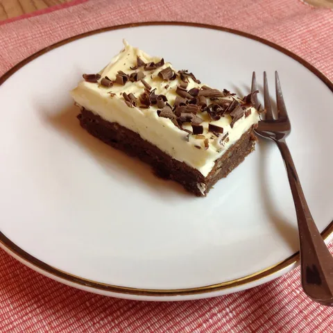Brownies s kremom od bijele čokolade i mascarponea