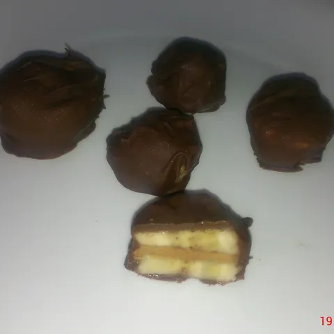 Slatki zalogajčići sa kikiriki puterom i bananom