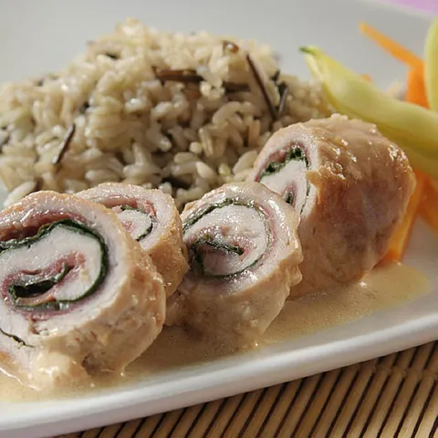 Pureći odresci u umaku s bijelim portom