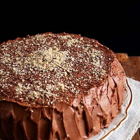Čokoladna torta sa kruškama i likerom od jaja