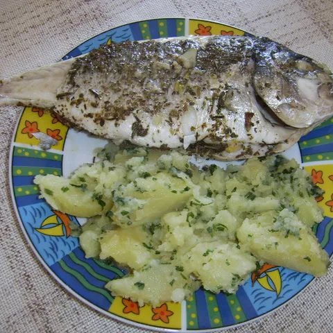 Orada iz folije s začinskim travama