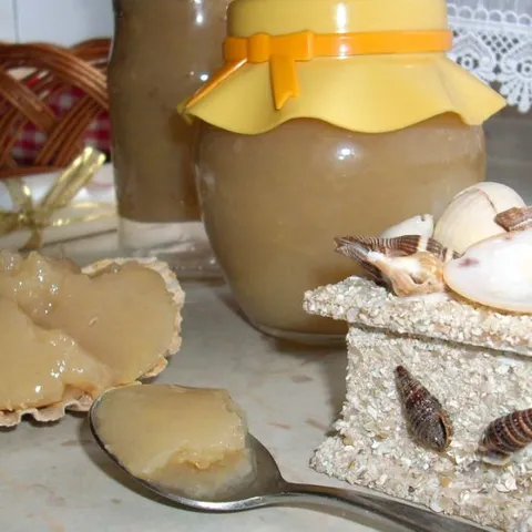 Pekmez od krušaka s komadićima banana