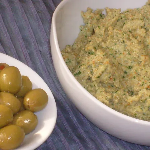 Pesto od zelenih maslina