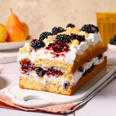 Autumn berry & pear cake
