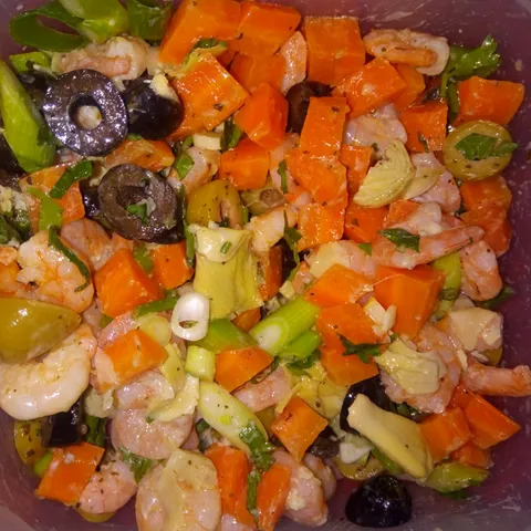 Topla salata sa artičokom