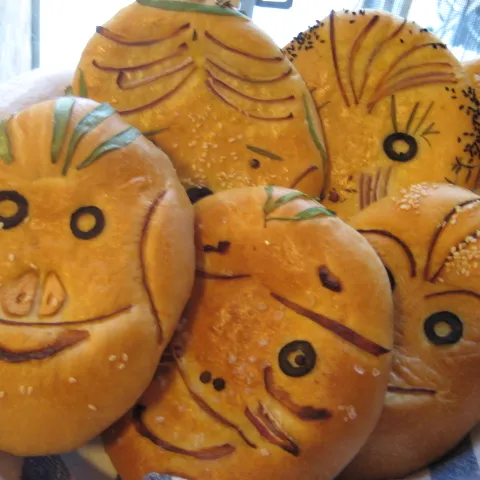 Saffron focaccia maske