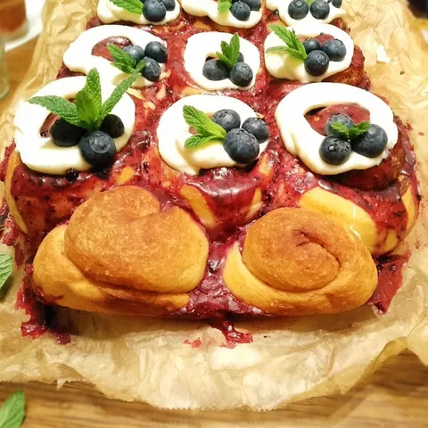 Cinnamon rolls