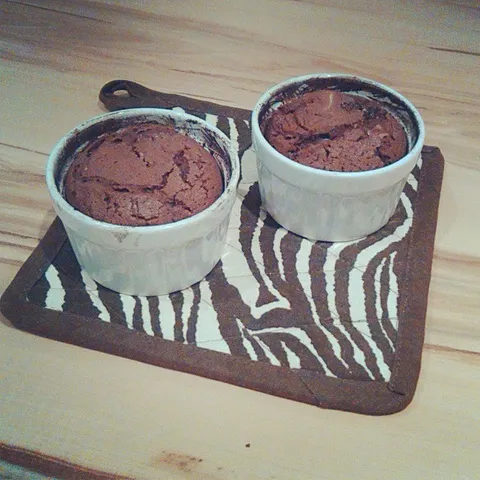 Souffle sa čokoladom i lješnjacima
