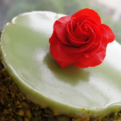 Torta od dunja i pistacija
