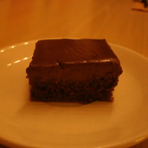 Hola kocke