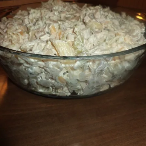 Salata sa testeninom