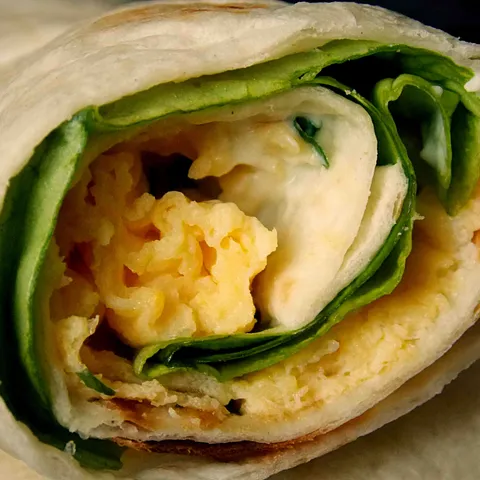 Tortilja sa kajganom i sirnim namazom