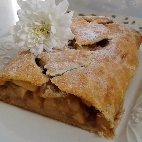 strudla sa jabukama