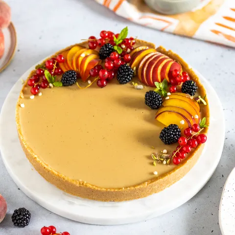 Tart bez pečenja s breskvama