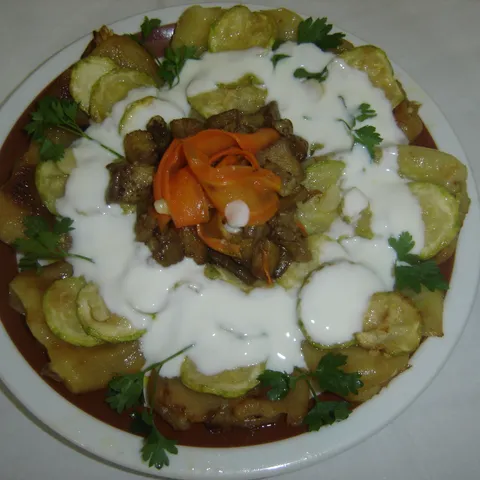 “Salata od tikvica i paprika”