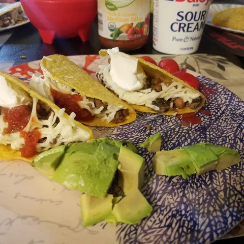 Tacos sa mljevenim mesom i pasuljem