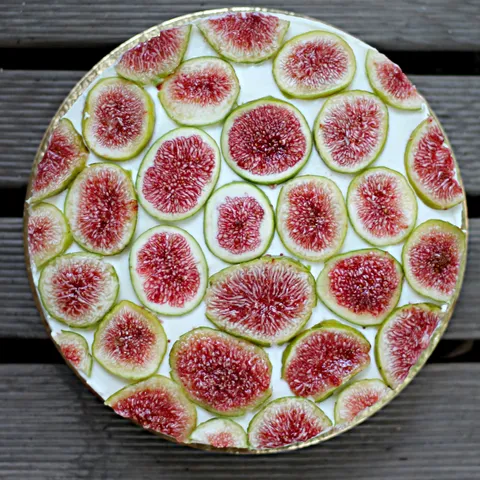 Nepečeni cheesecake sa smokvama