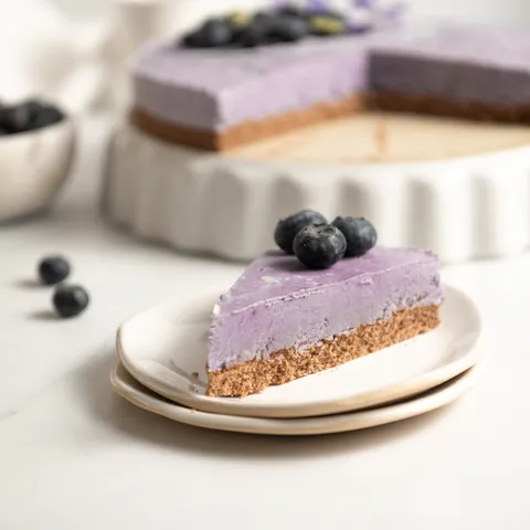 Jednostavan cheesecake s pudingom od borovnica