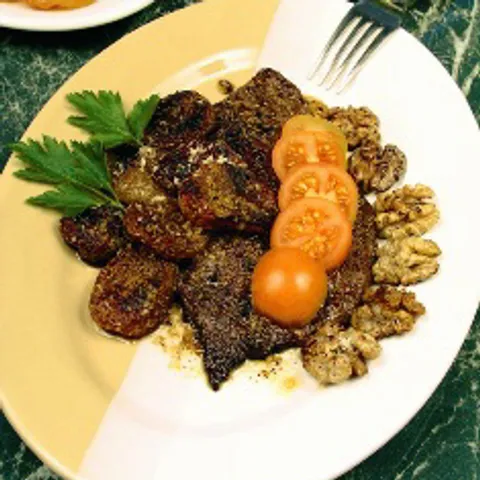Jelen s orasima i marelicama