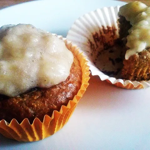 Zdravi muffini sa zobenim pahuljicama i orasima