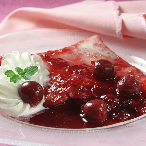 Flambirane palačinke s višnjama