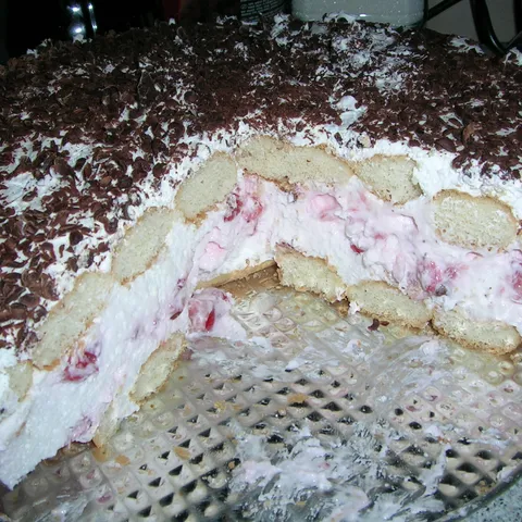 Jogurt torta s jagodama