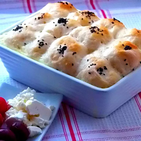 Gocmen Boregi/dizmana/putni burek/kruh