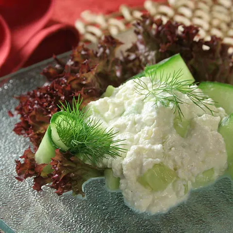 Salata sa sirom