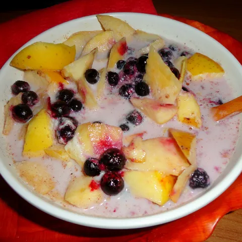 Musli sa aronijom i jabukom