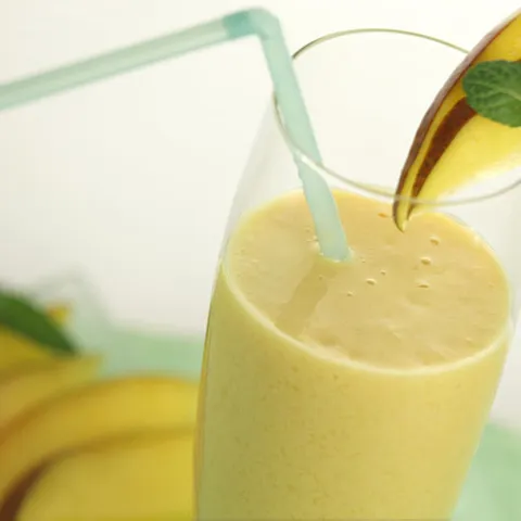 Multivitaminski napitak s mangom