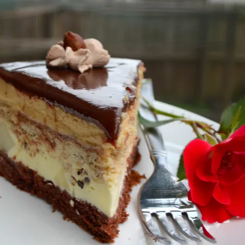 Karamel-ljesnjak de luxe torta