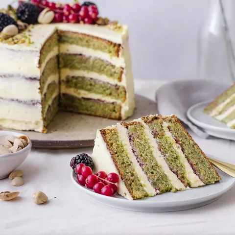Torta od pistacija s kremom od vanilije