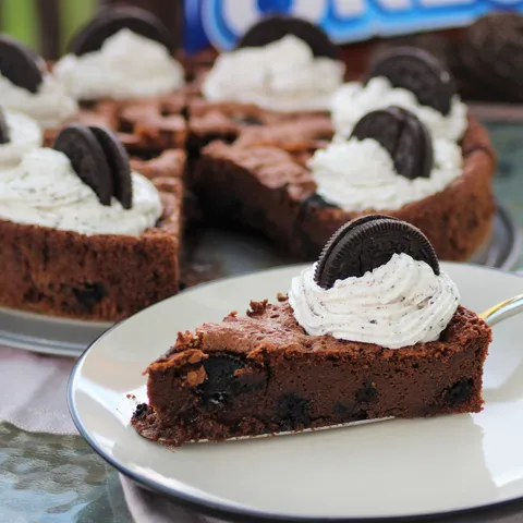 OREO BROWNIE CHEESECAKE