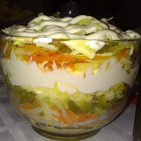 Urnebes ---  posna salata