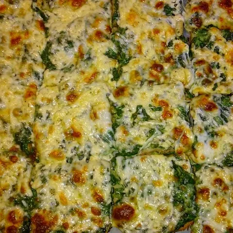 Zapečeni tost sa  špinatom,mozzarellom i gaudom