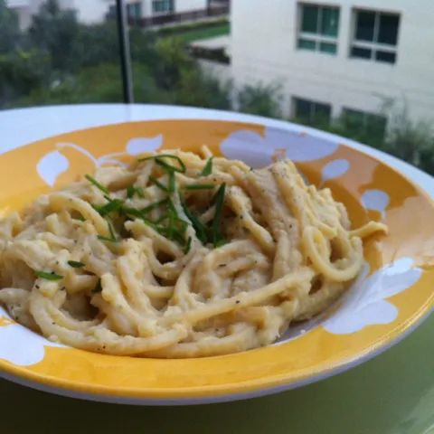 Vegan "a la karbonara" sos na bazi karfiola (posno)