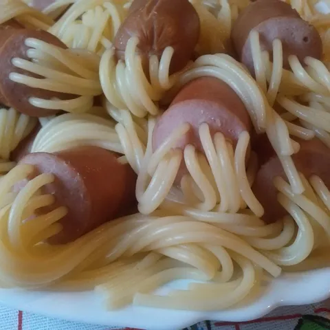 Spagete sa virslama