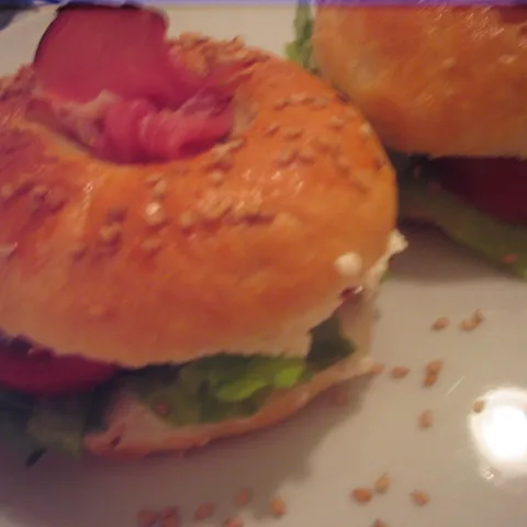 Salat bagels