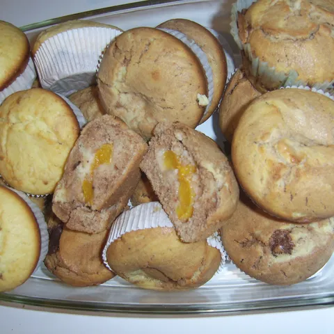 Muffini s polovicama marelice