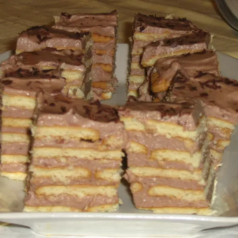 Keks kolač s pudingom