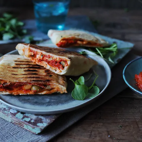 Punjena grill pizza