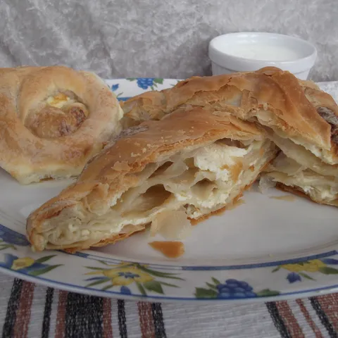 Pita sa sirom, za sve one koji kazu:"Pravila bi, aliiiii"... ;)))