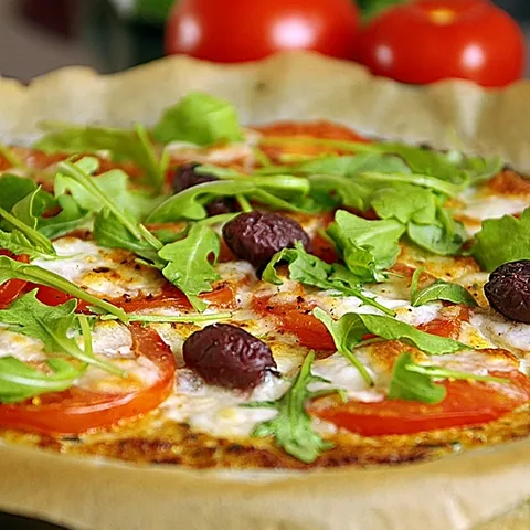 "Pizza" sa podlogom od cvjetace (karfiola)!