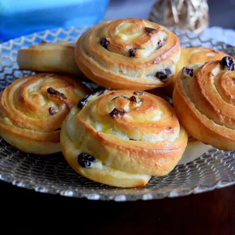 Cream cheese rolls