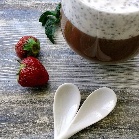 Slojeviti čokoladni puding