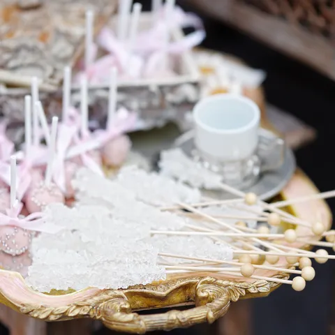 "Geode cake" – torte ukrašene kristalima