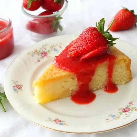 Sočna griz torta