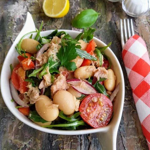 Tuna and bean lunchbox salad